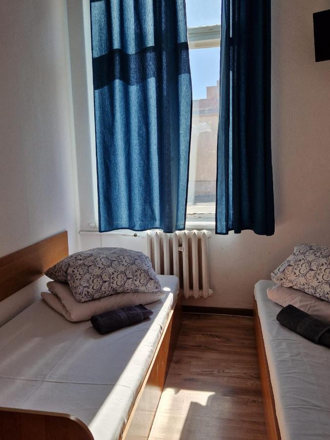 Galeona - Hotel Turystyczny エルブロンク エクステリア 写真